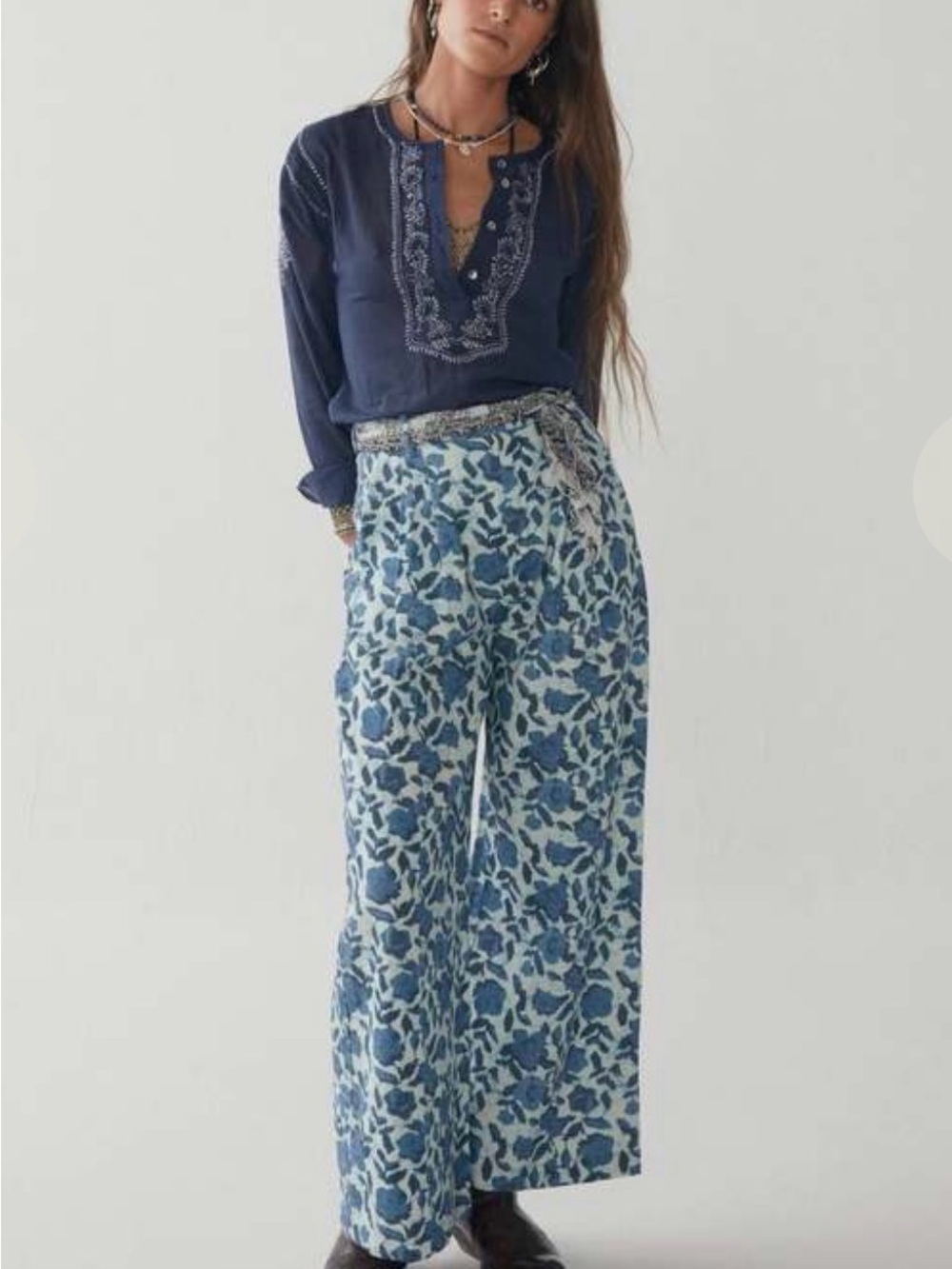 Maison Hotel Blue Floral Wide-Leg Linen Trousers - Picture 4 of 6